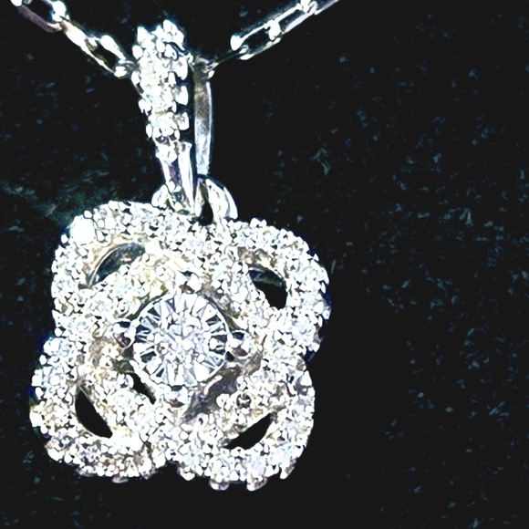 Center of me diamond necklace - Picture 4 of 10